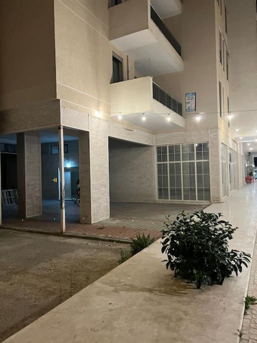 Sphinx Apartment Дуррес Экстерьер фото
